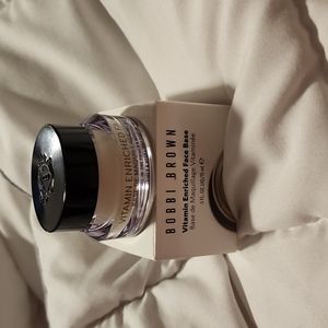 $20 Bobbi Brown .50 Vitamin Enriched Face Base  *BRAND NEW IN BOX* Travel SZ